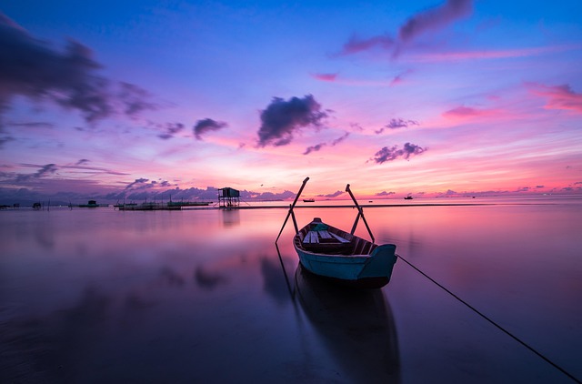 Bandar Travel With tropical order, calm roads, and discreet comfort