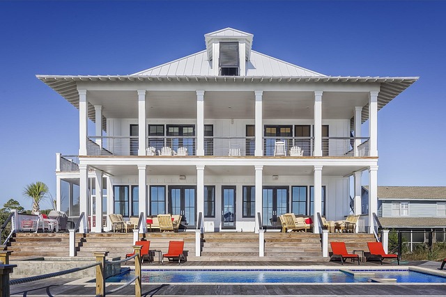 Luxury Resorts in Miami With Private Beach and Infinity Pool
