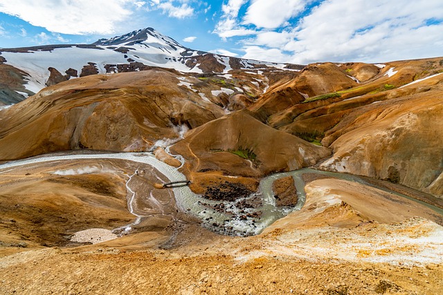 Mývatn Resorts That soften geothermal landscapes with careful comfort
