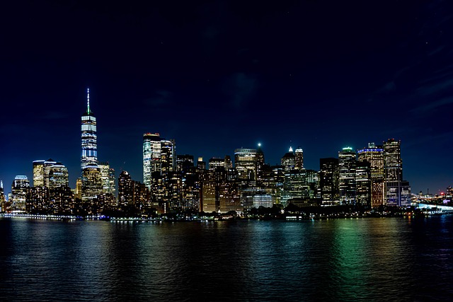Romantic Villas in NYC With Night Skyline Views